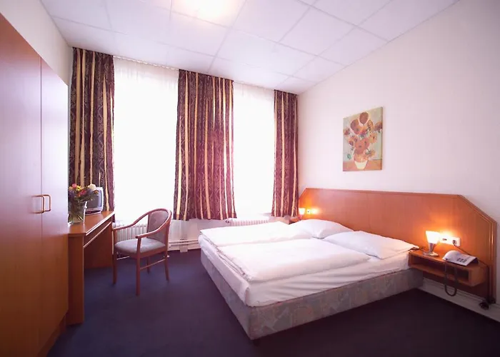 Terminus Am Hauptbahnhof & Zob Hotel 2*